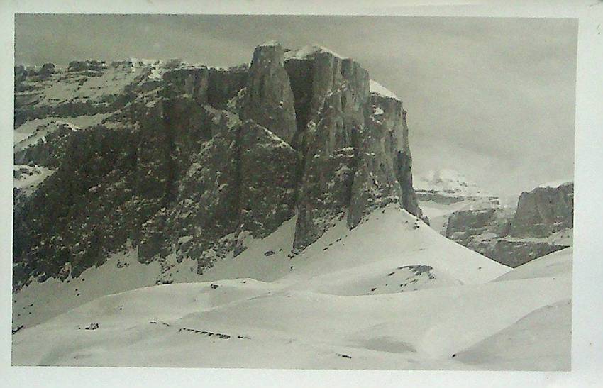 Dolomiti - Passo Sella col Gruppo Sella.