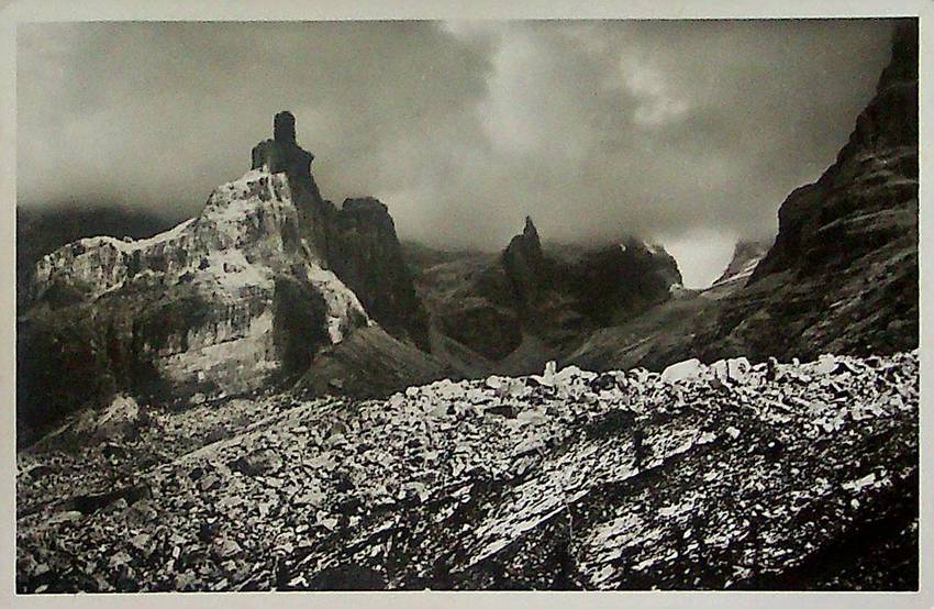 Dolomiti di Brenta: il Castelletto Inferiore.