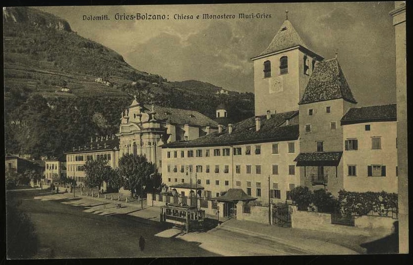 Dolomiti. Gries-Bolzano: Chiesa e Monastero Muri-Gries.