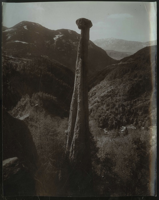 Erdpyramide am Ritten bei Bozen. Piramide del Renon di Bolzano.