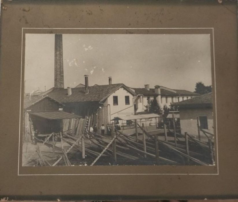 Fabbrica a Trento.