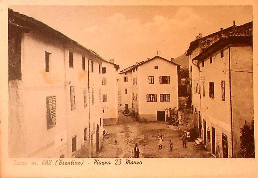 Faver n. 682 (Trentino). Piazza 23 Marzo.