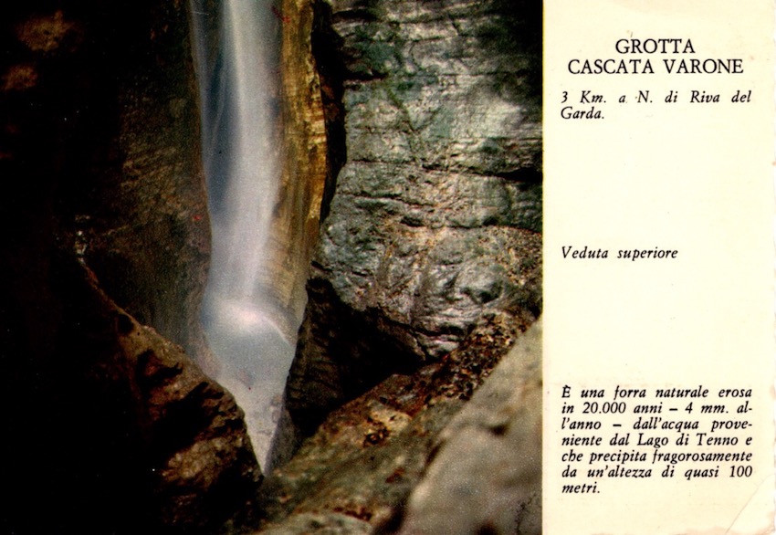 Grotta cascata Varone, 3 km a N. di Riva del …