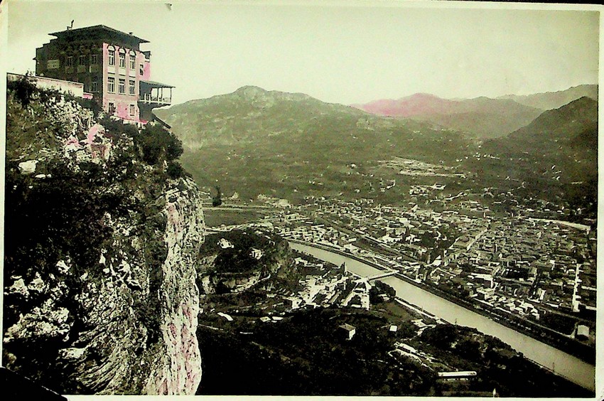 Hotel Belvedere a Sardagna colla funivia Trento-Sardagna.