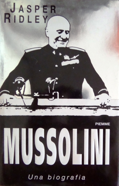 Mussolini: una biografia.