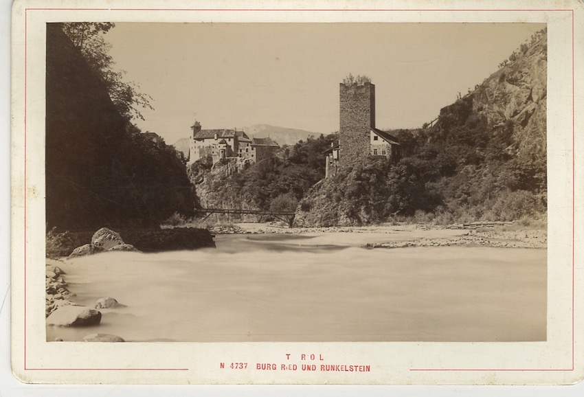 N. 4737. Burg Ried und Runkelstein.