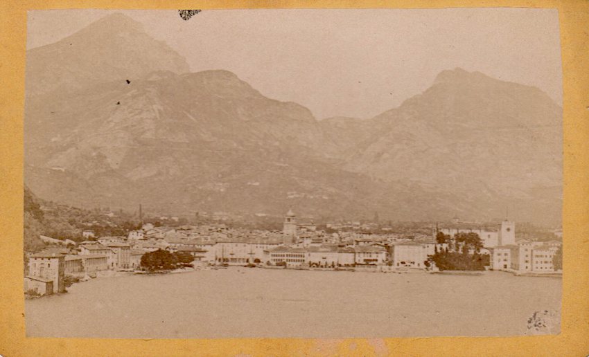 Panorama di Riva del Garda.