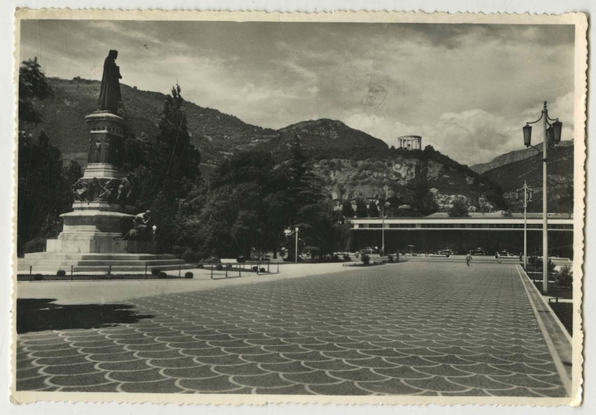 Piazza Dante, Trento.