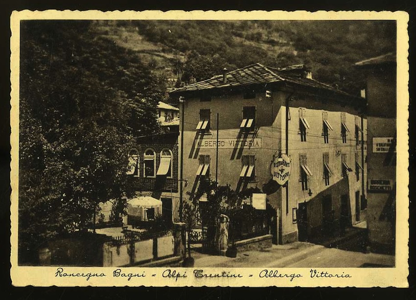 Roncegno Bagni. Alpi Trentine. Albergo Vittoria.