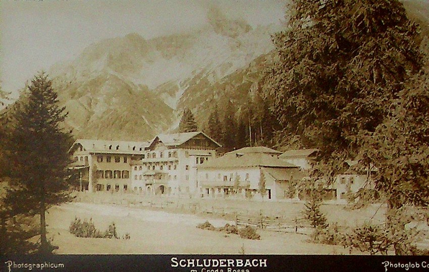 Schluderbach m. Croda Rossa.