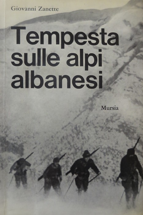 Tempesta sulle alpi albanesi.
