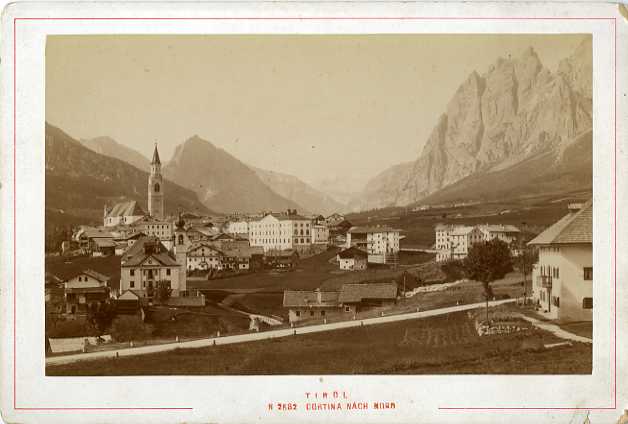 Tirol: 2682. Cortina nach Nord.