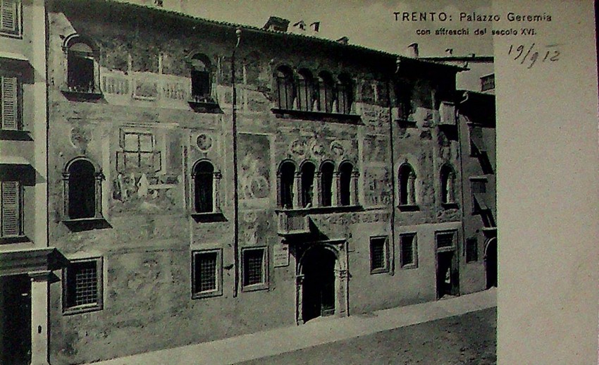 Trento - Palazzo Geremia con affreschi del secolo XVI.