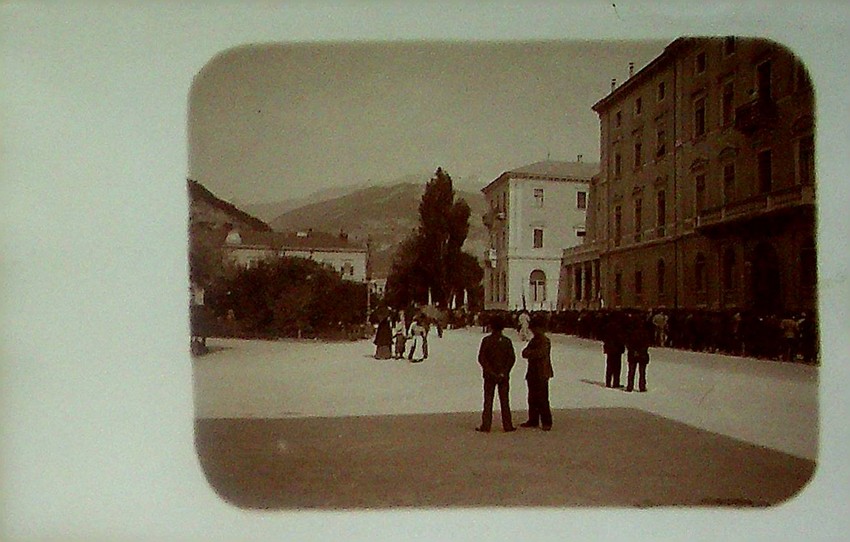 Trento - Piazza Dante - Hotel Europa.