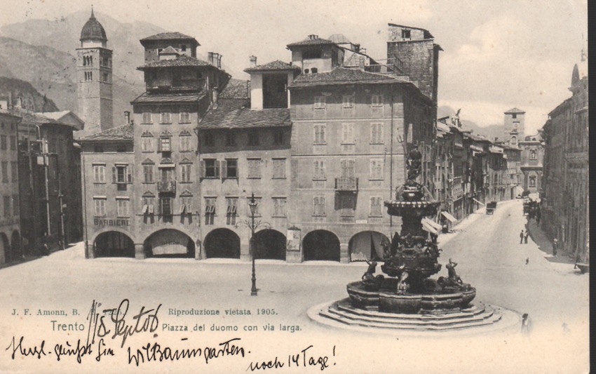 Trento - Piazza del Duomo con Via Larga.