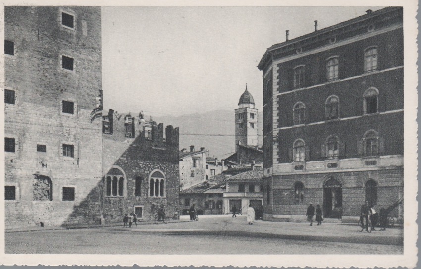 Trento - Piazza Leonardo Da Vinci.