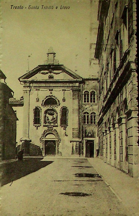 Trento - Santa Trinità e Liceo.
