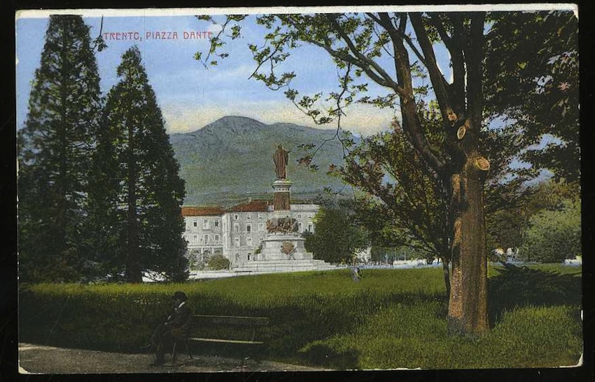 Trento. Piazza Dante.