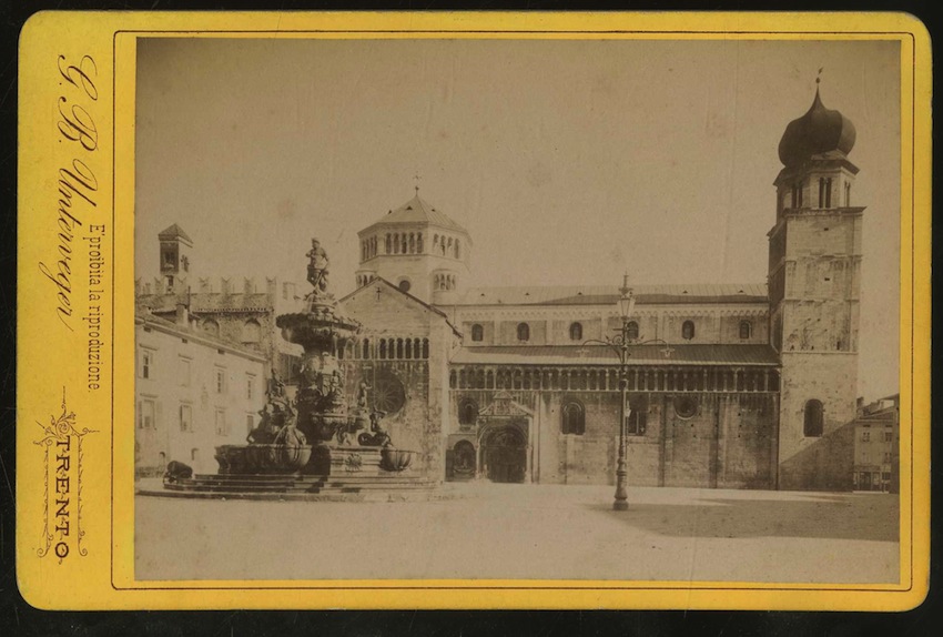 Trento. Piazza Duomo.