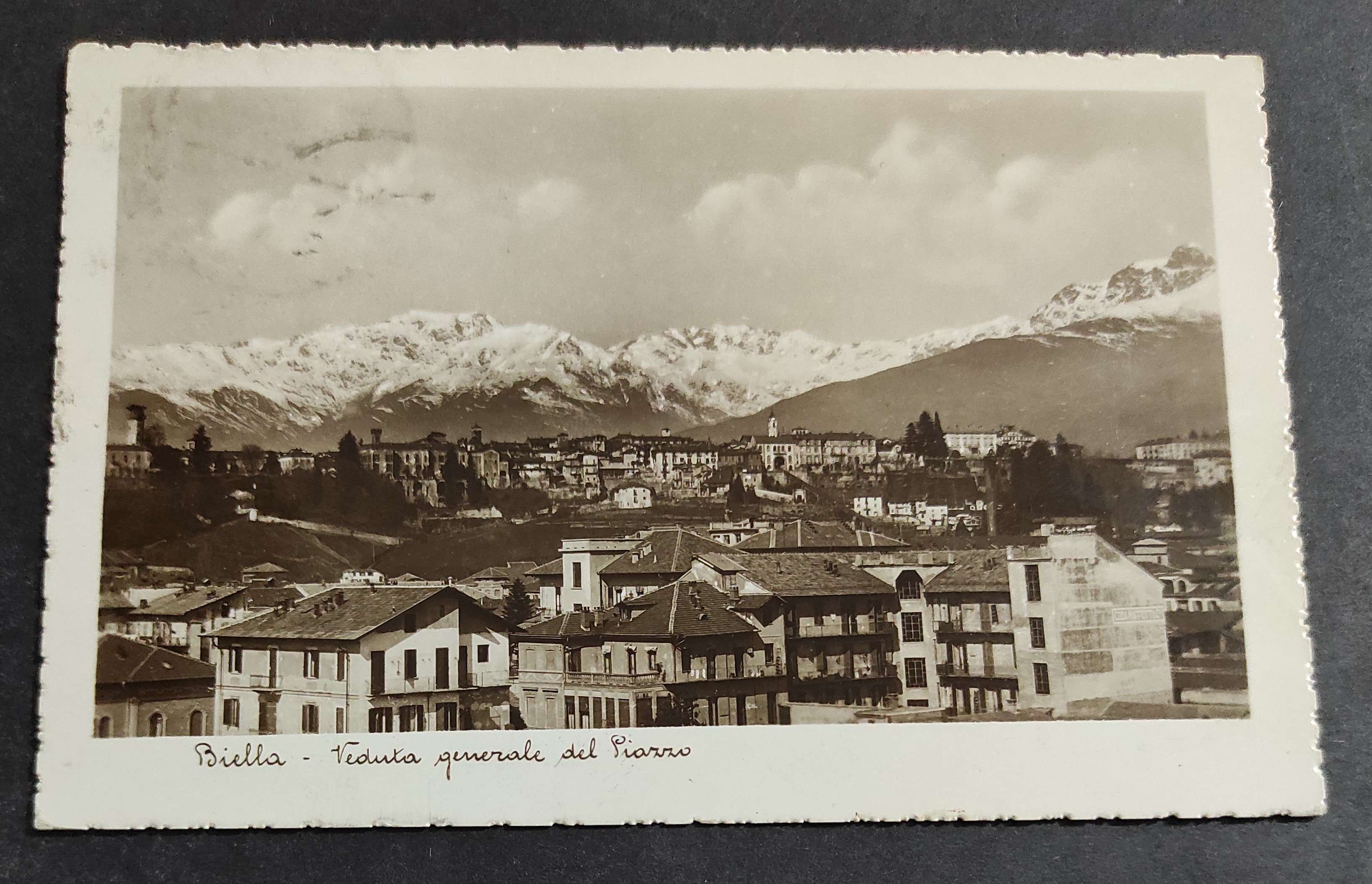 Cartolina Biella - Veduta Generale del Piazzo