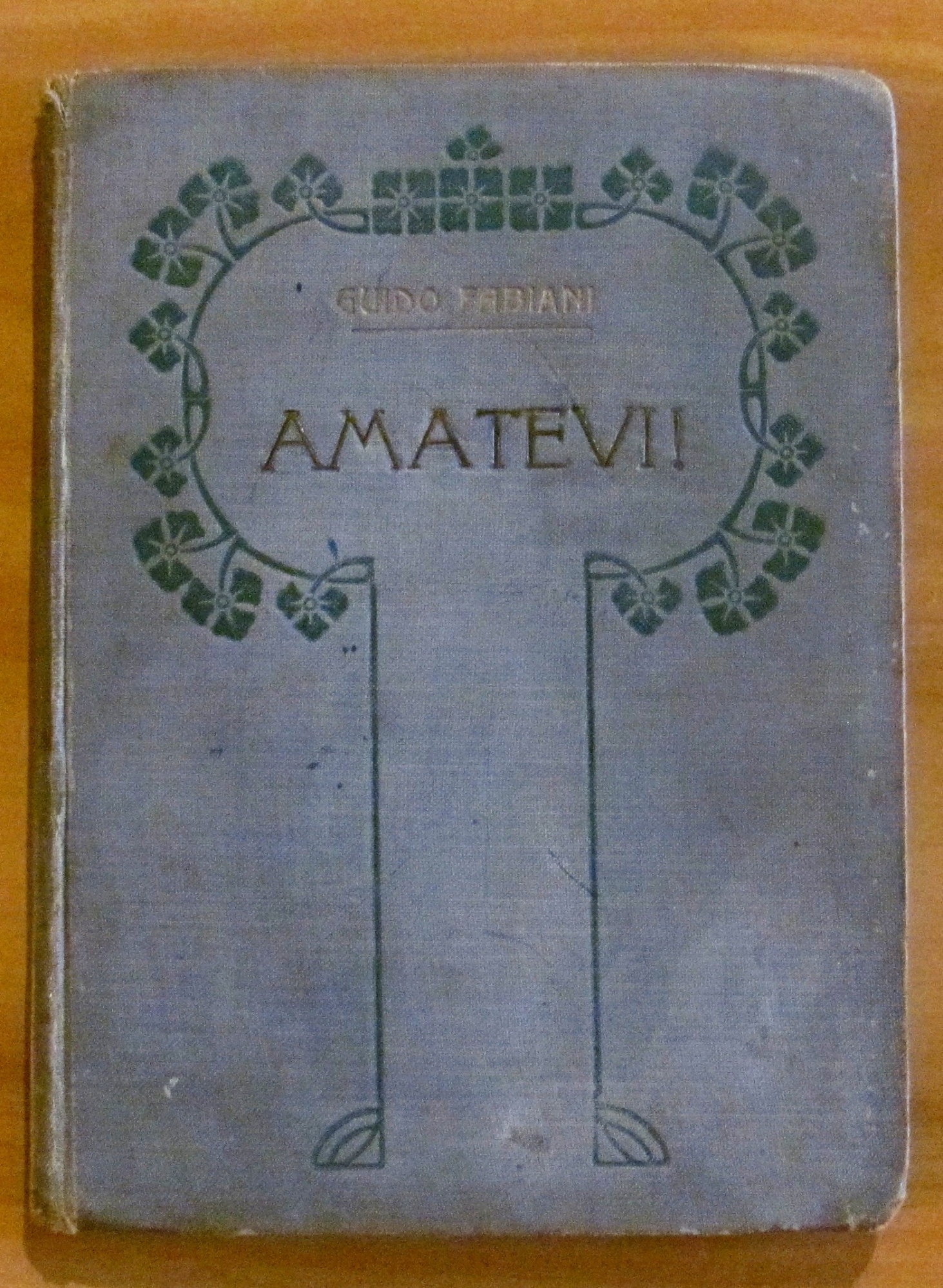 AMATEVI! - MEMORIE DI UN MOSCONE - Protofantascienza
