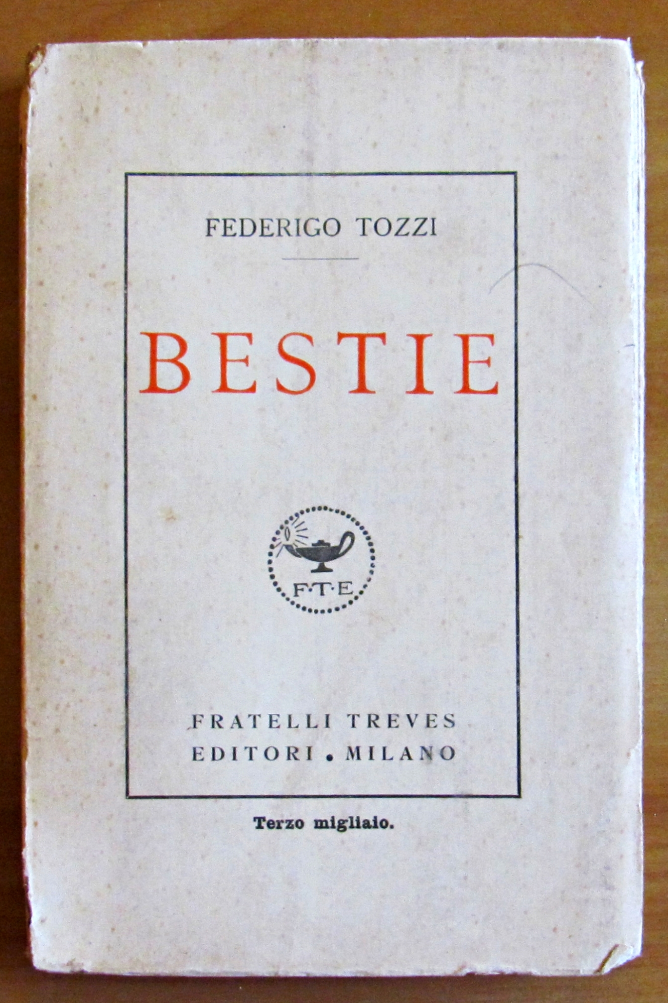 BESTIE, 1921