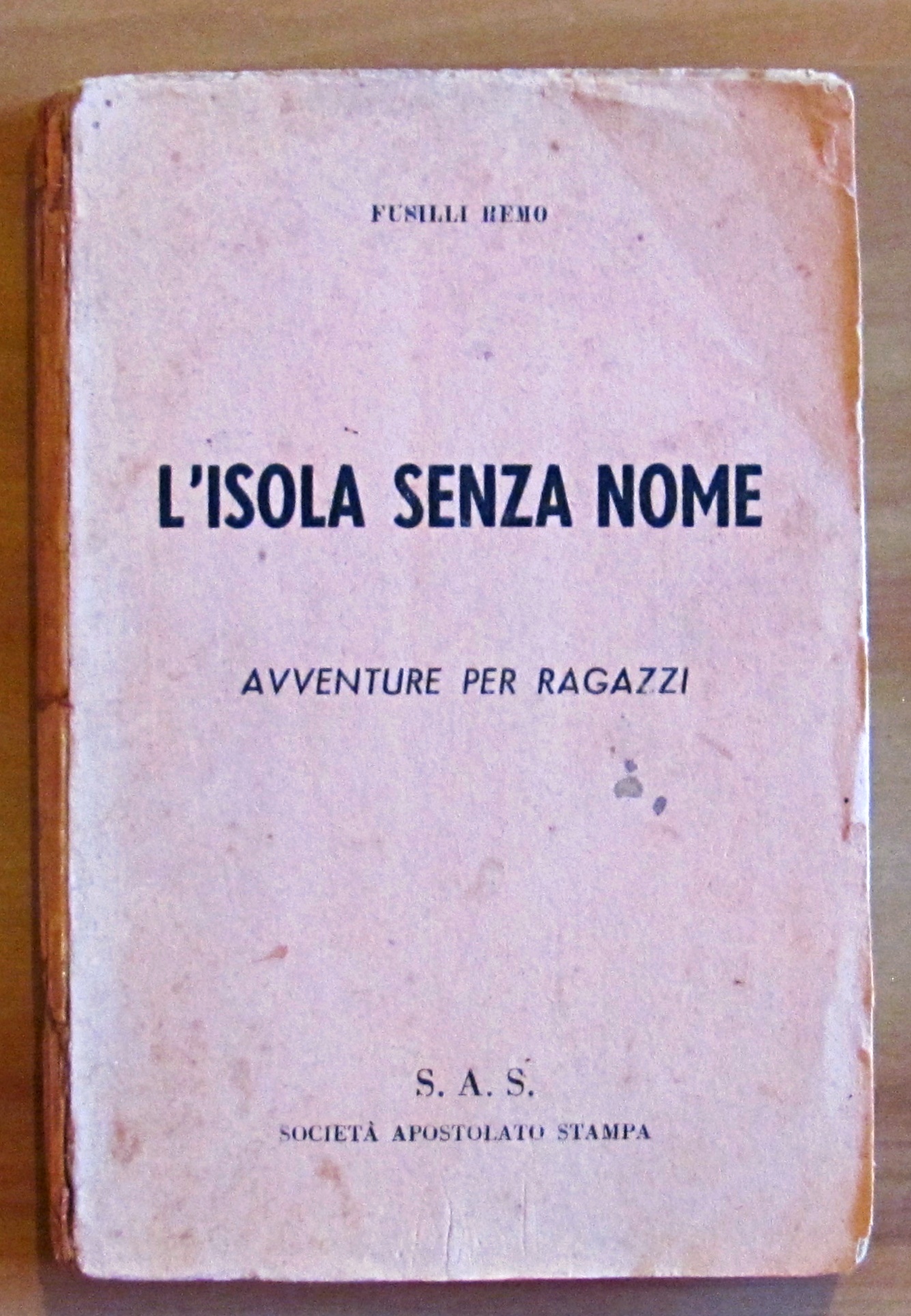 L'ISOLA SENZA NOME - Illustrato da MUSSINO