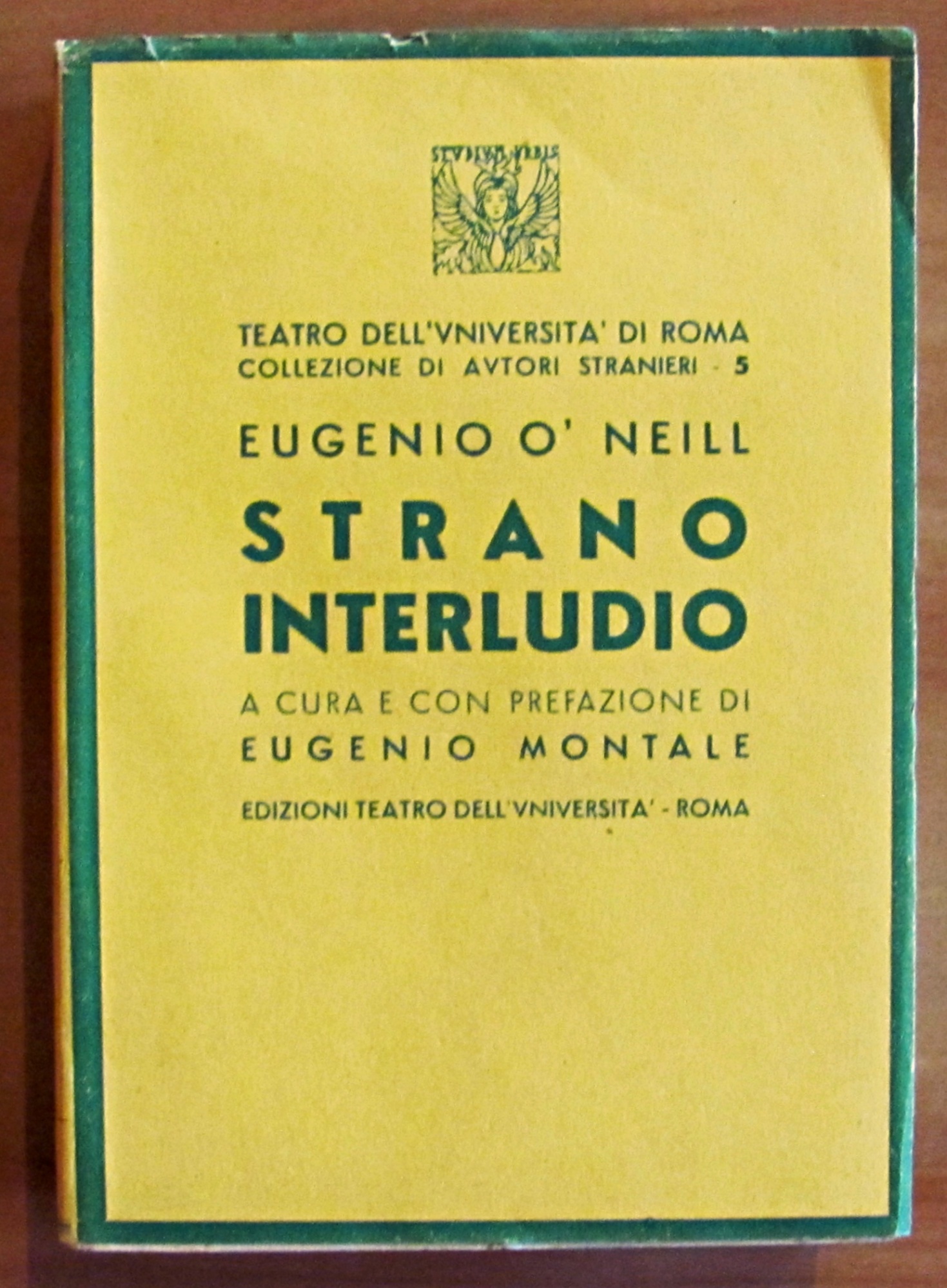 STRANO INTERLUDIO