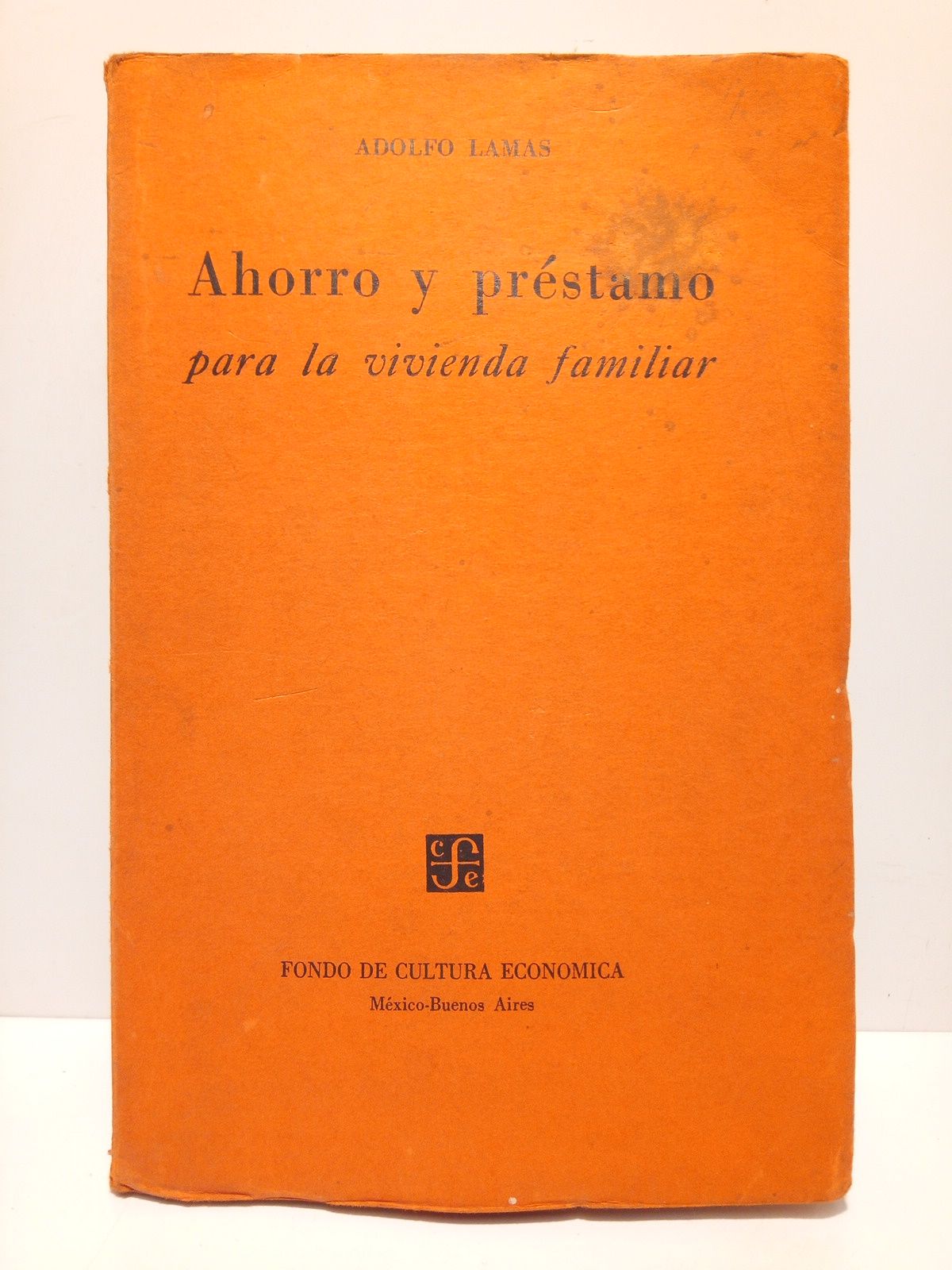 Ahorro y préstamo para la vivienda familiar / Con un …