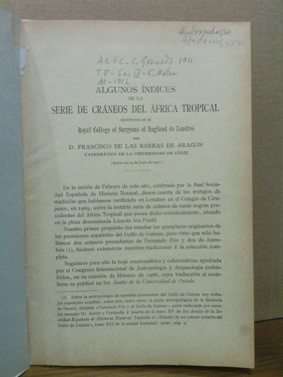 Algunos índices de la serie de craneos del Africa Tropical …