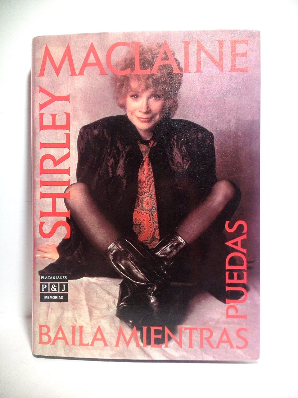 Baila mientras puedas / Traducción (del inglés) por Nuria Pujol …