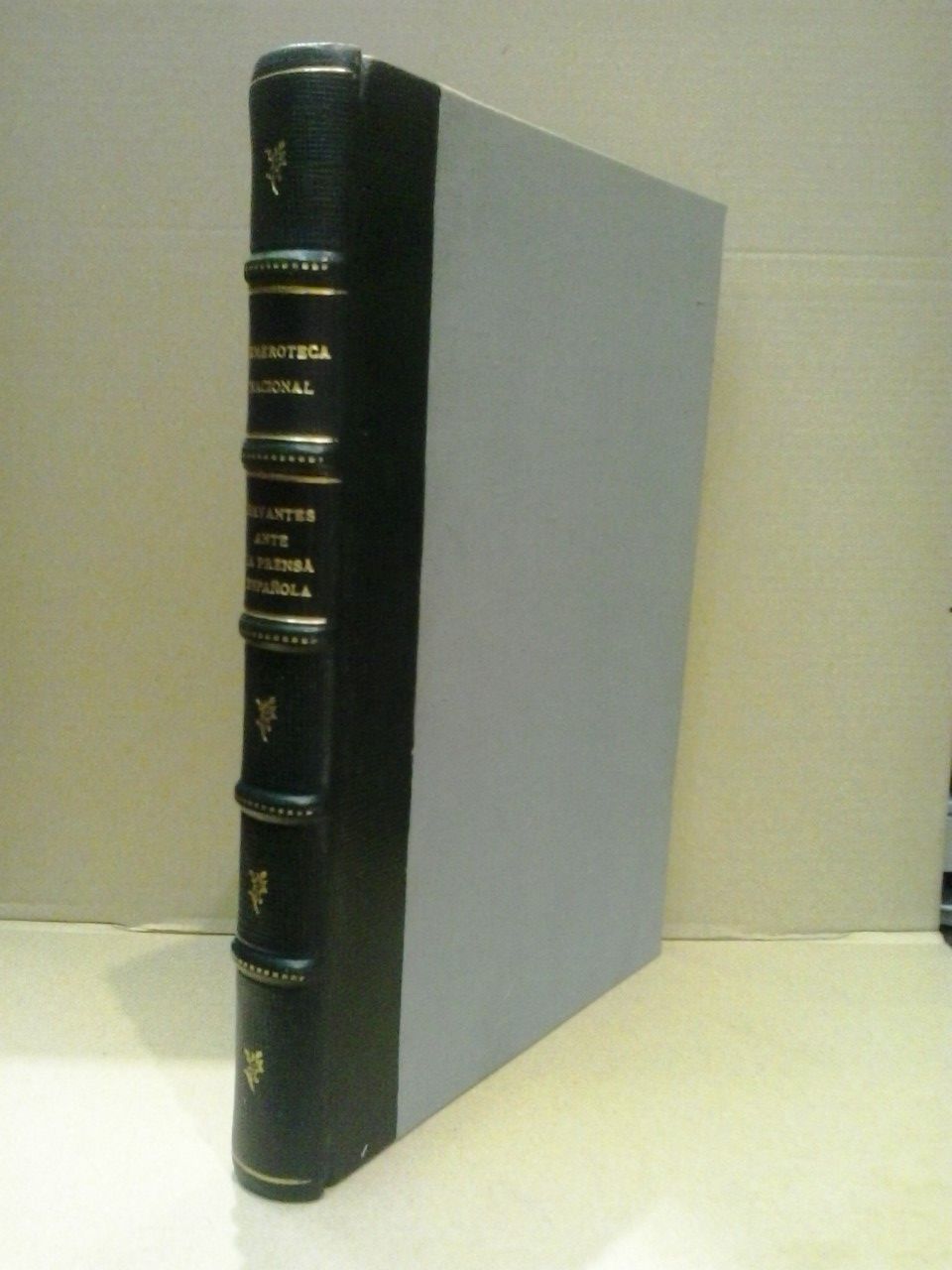 Cervantes ante la prensa española, en su Cuarto Centenario. 1947 …