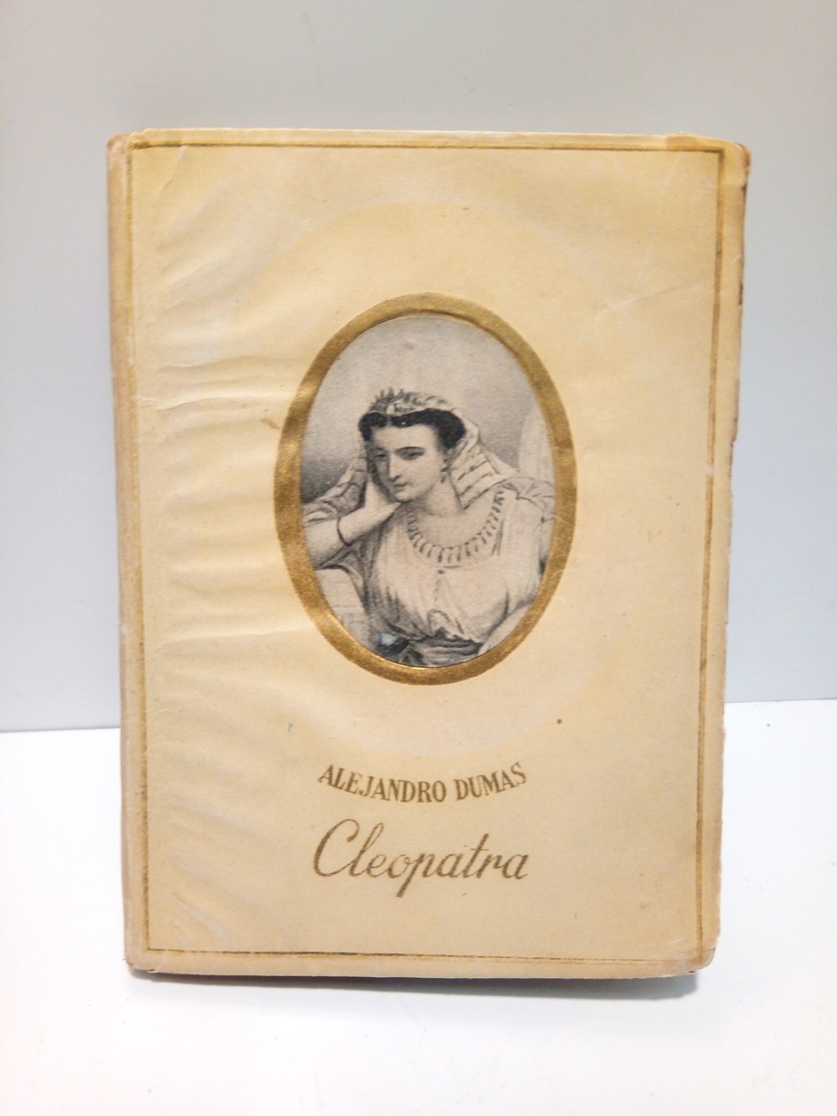 Cleopatra / Traducción de Sergio del Valle
