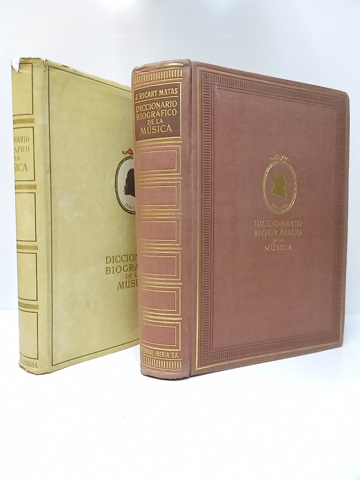 Diccionaria Biográfico de la Música / Con 184 retratos