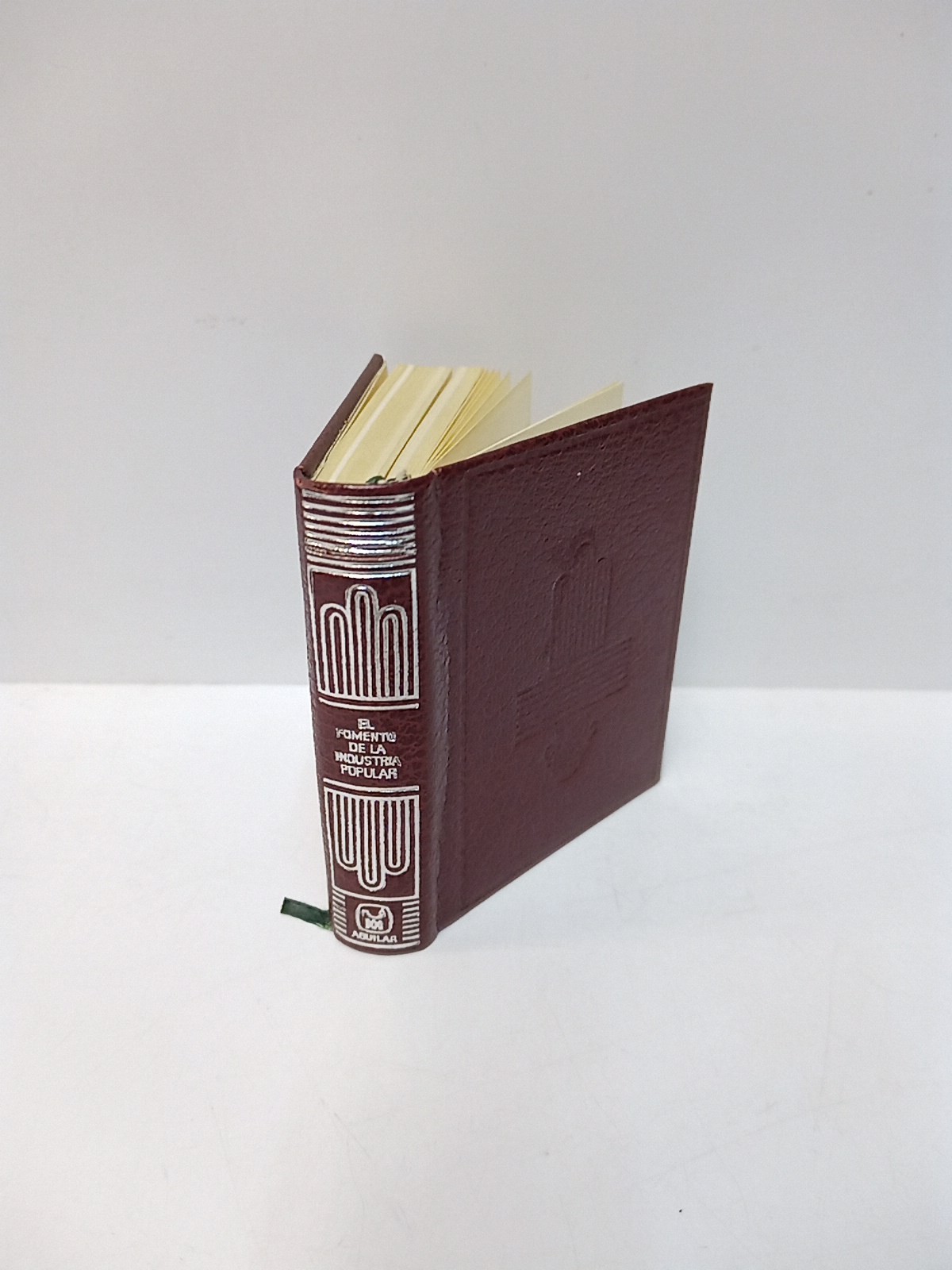 Discurso sobre el fomento de la industria popular de orden …