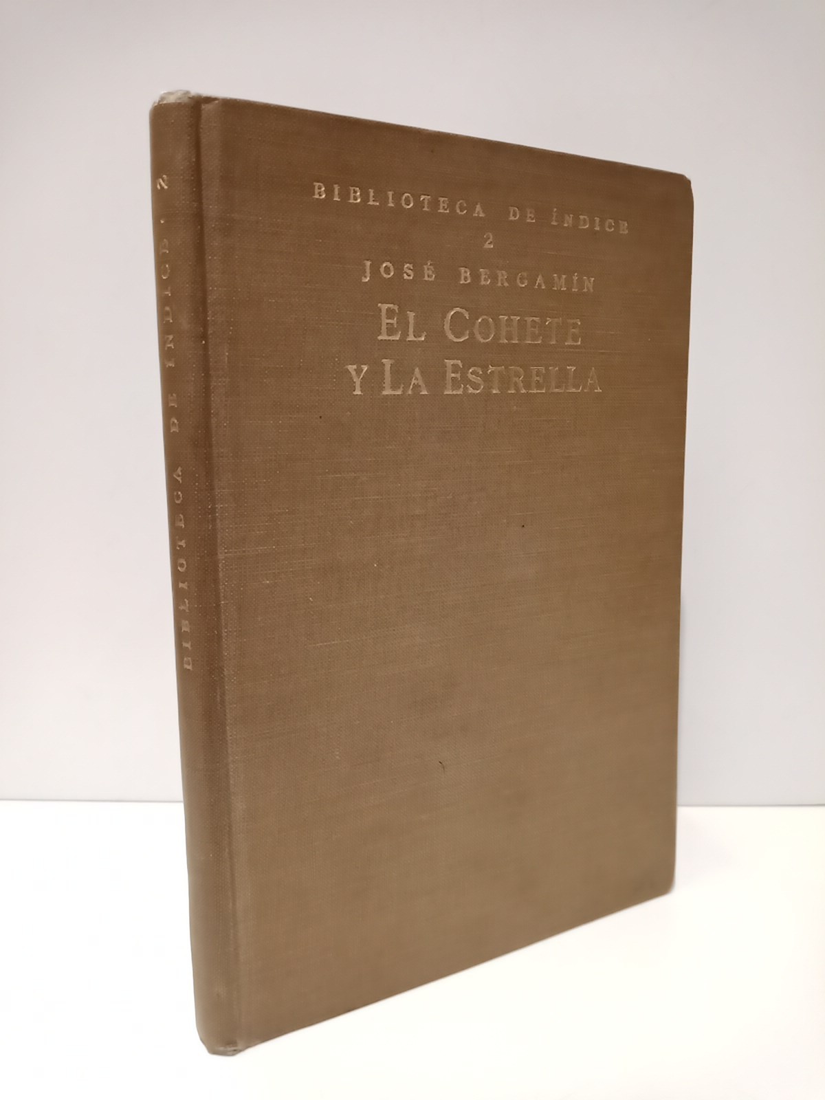 El Cohete y La Estrella / Con una caricatura lírica …