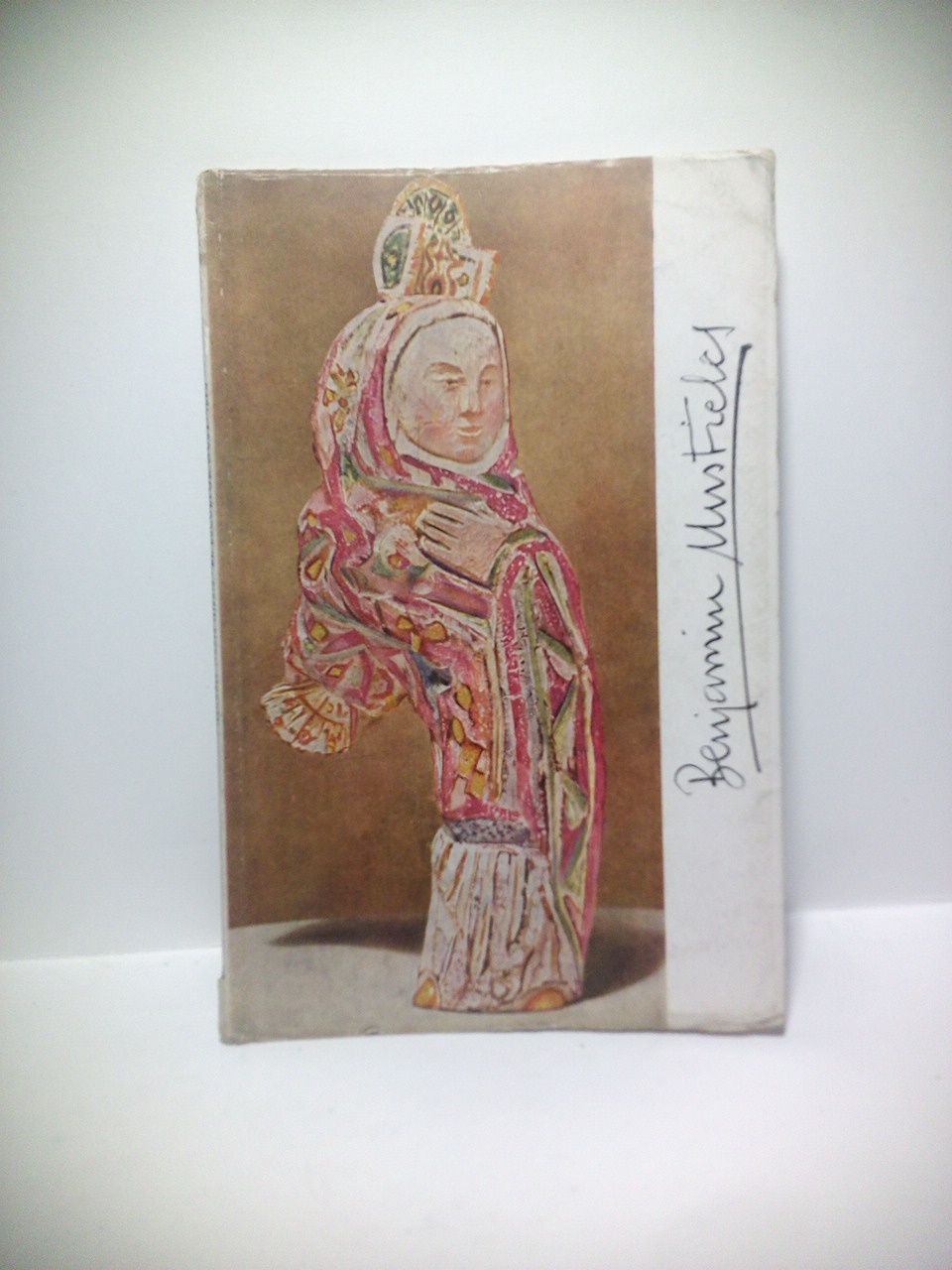 El escultor Mustieles