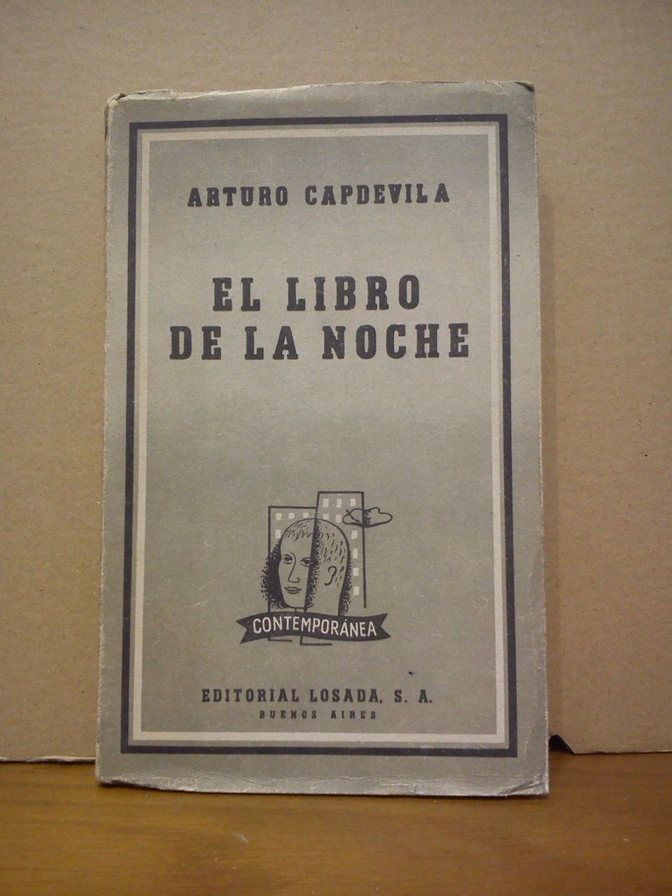 El libro de la noche