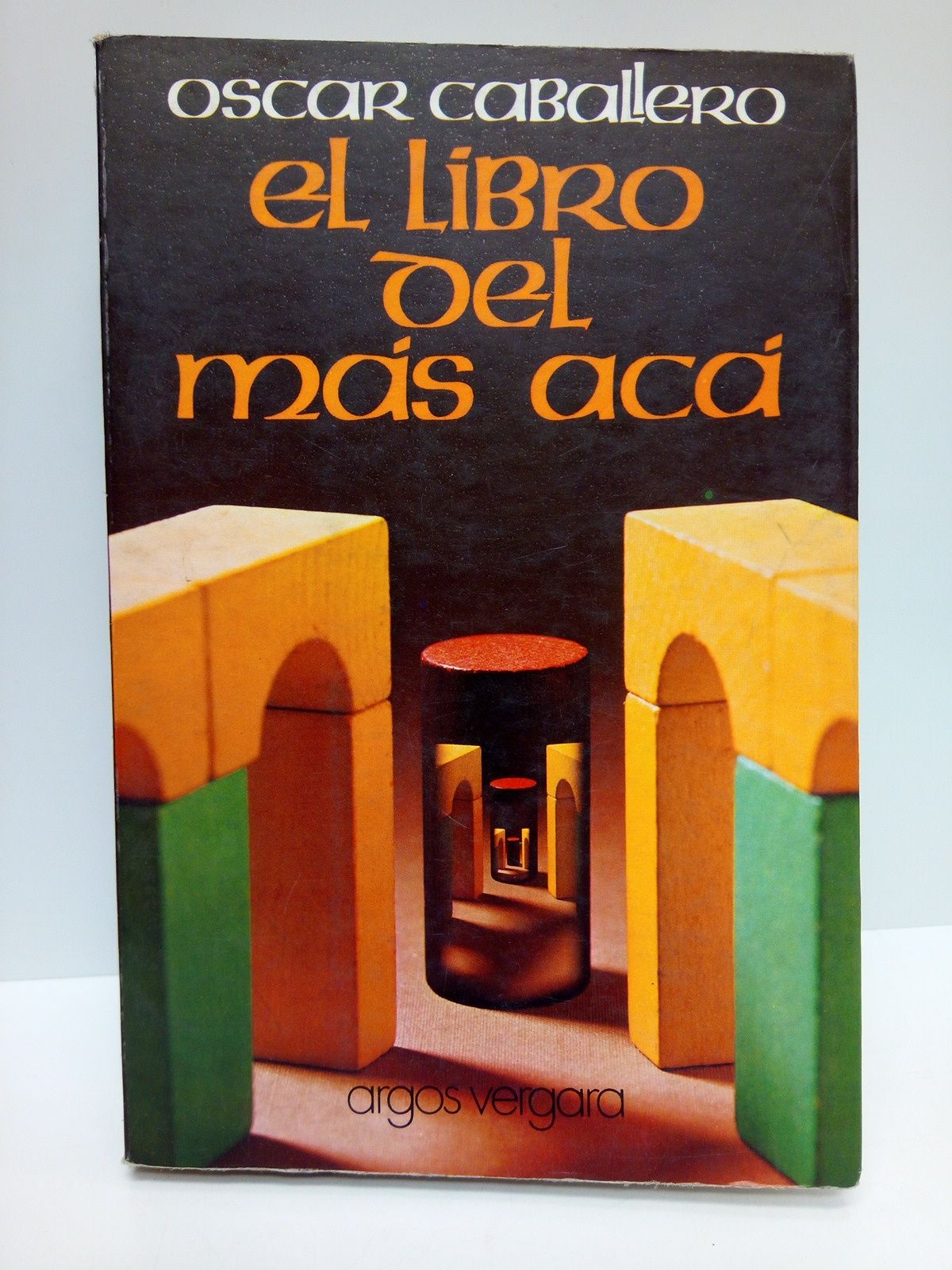 El libro del más acá