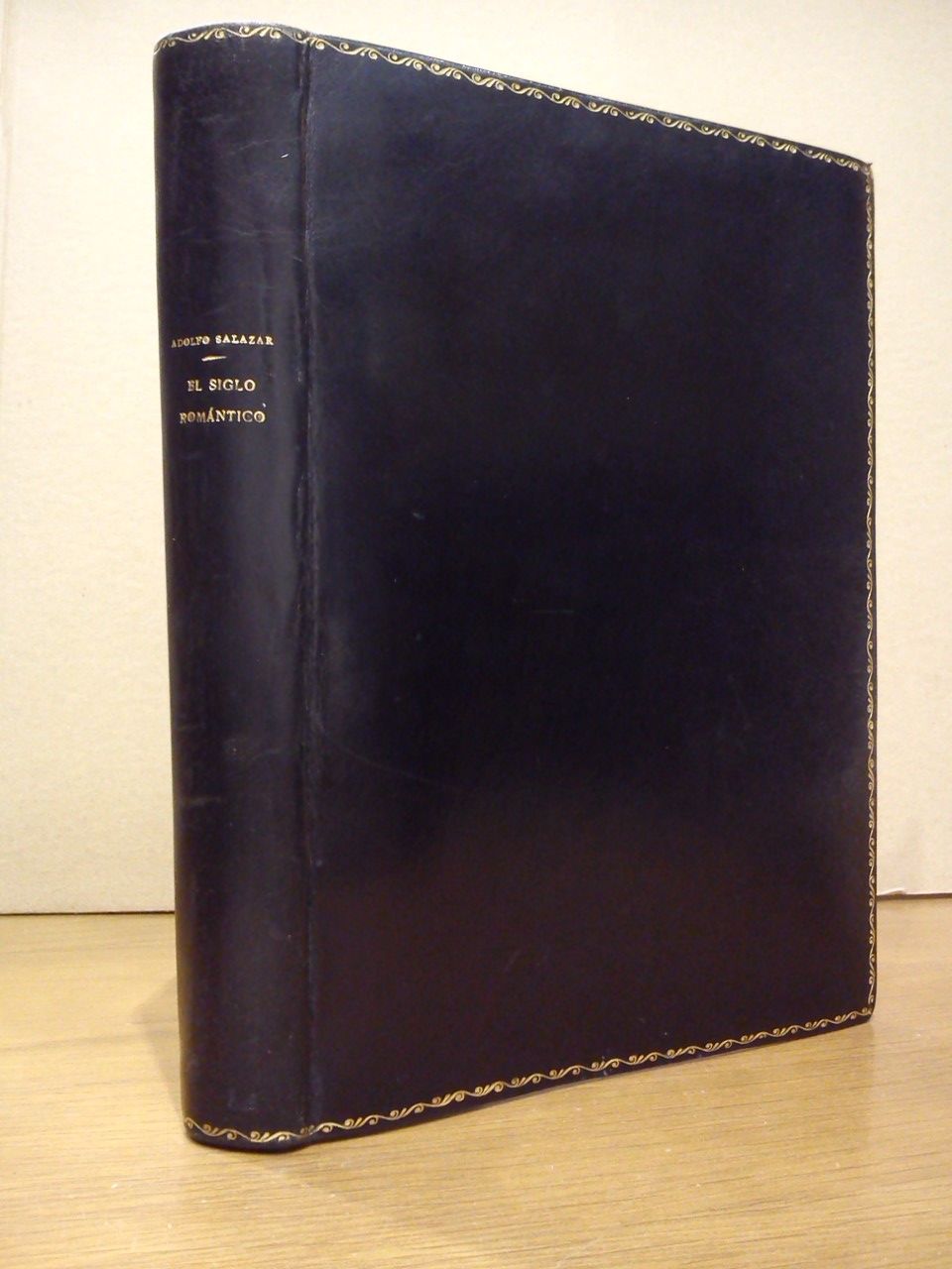 El siglo romántico: Ensayos sobre el Romanticismo y los compositores …