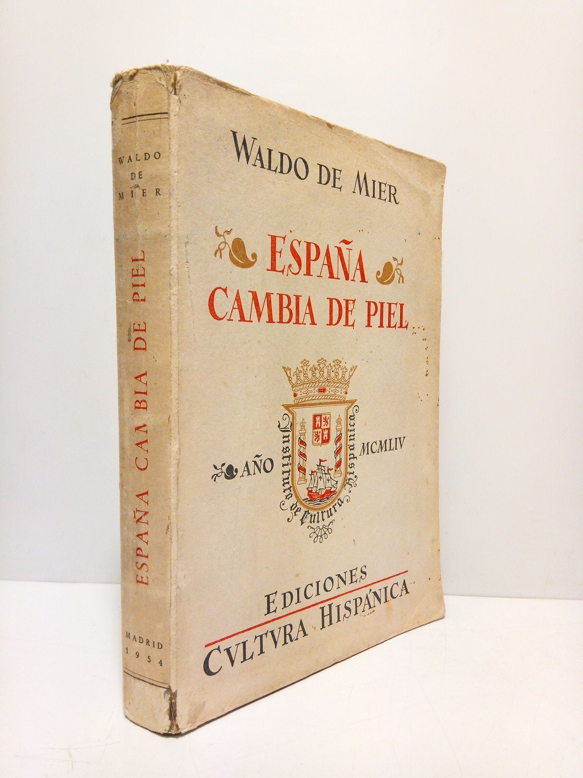 España cambia de piel / Prol. por Juan Aparicio