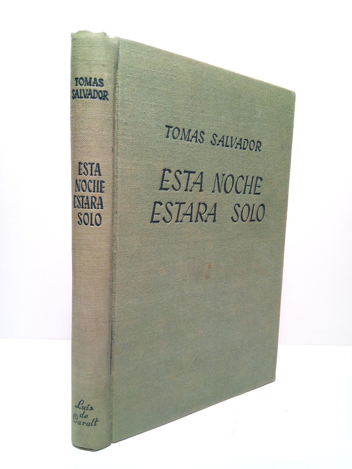 Esta noche estará solo