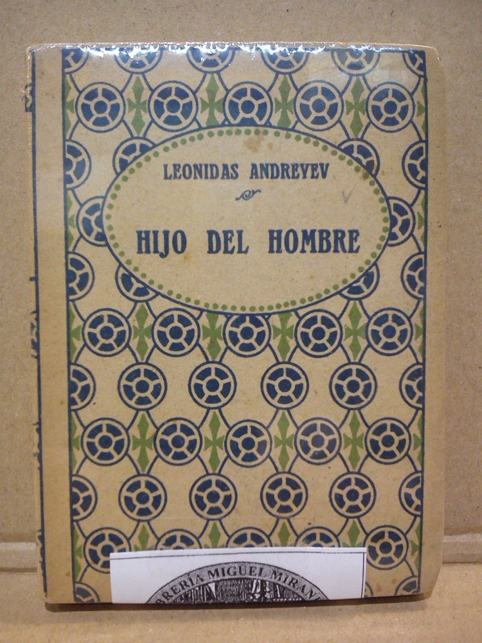 Hijo del Hombre. Novela / Traducción directa del ruso por …