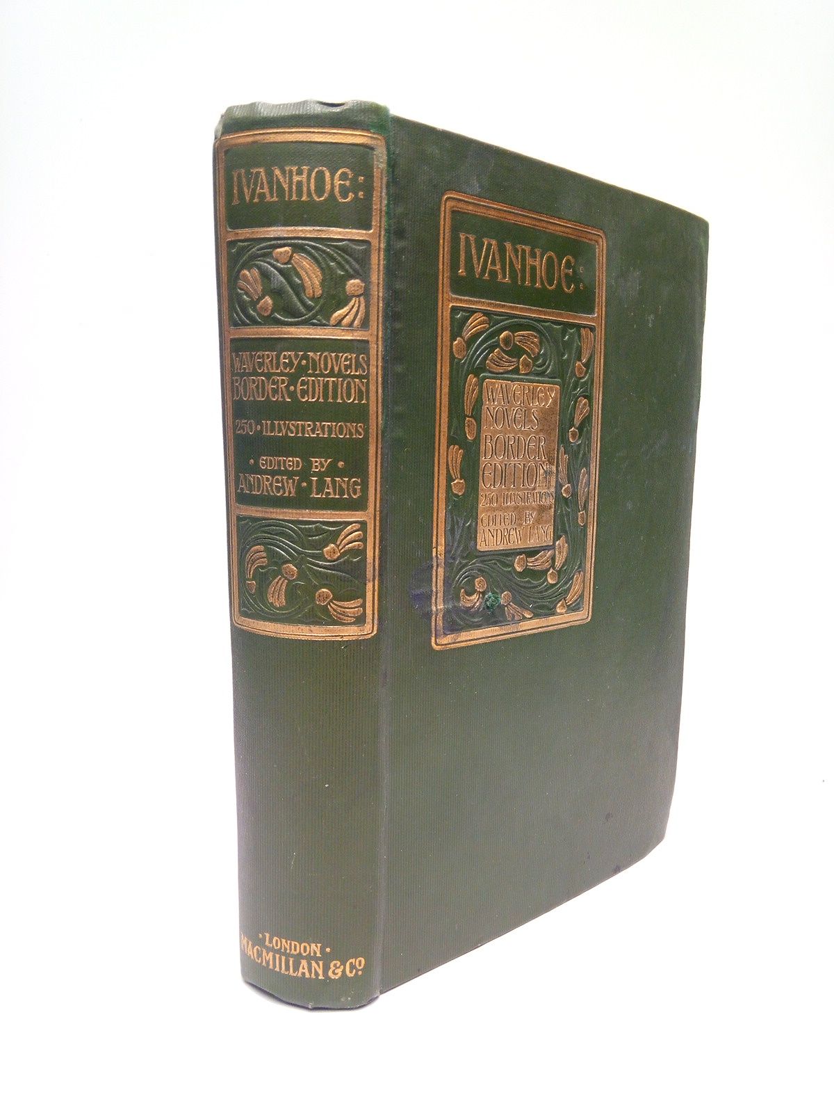 Ivanhoe / With introductory essay and notes by Andrew Lang. …