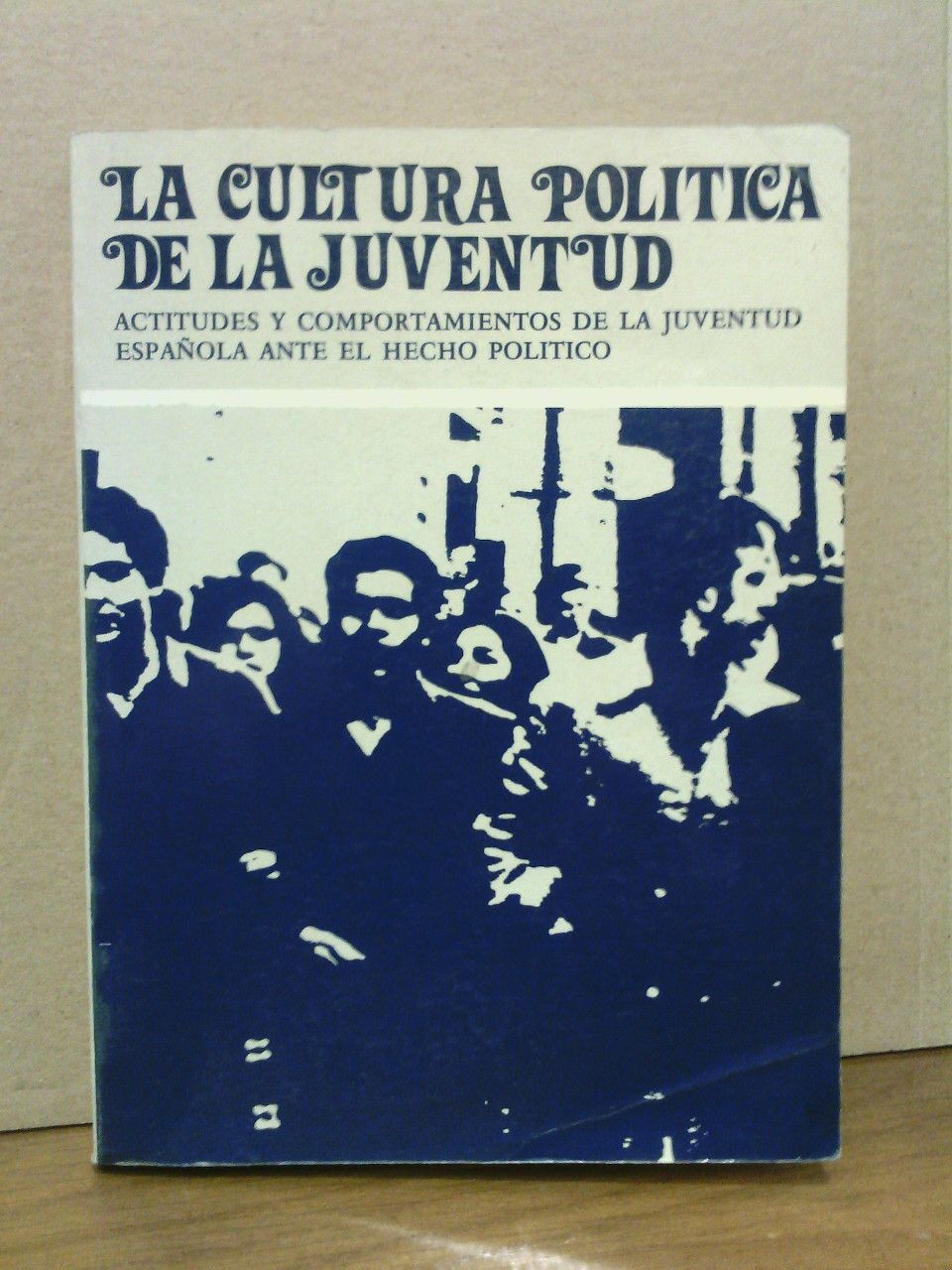 La cultura política de la juventud: Actitudes y comportamientos de …