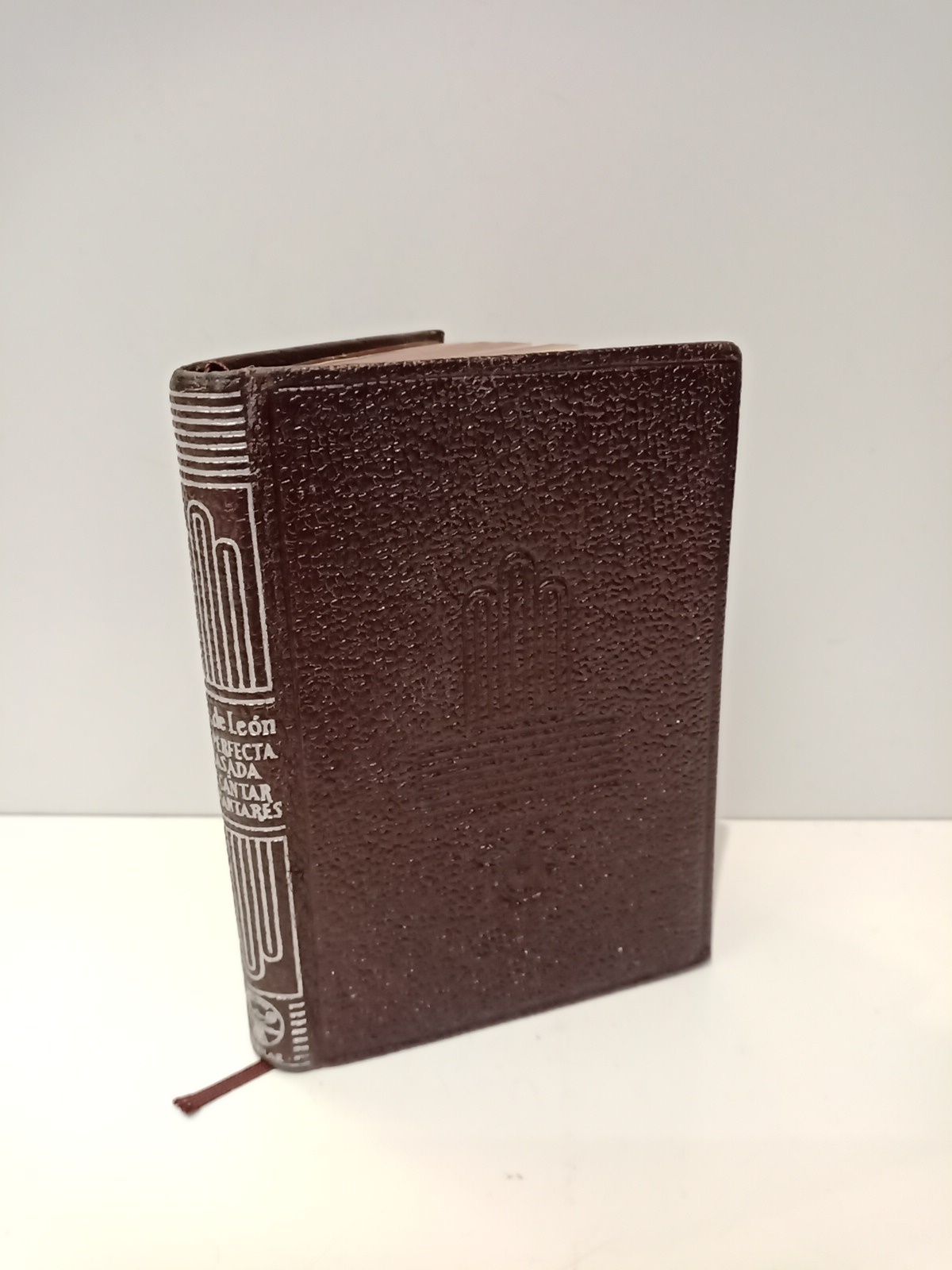 La perfecta casada; El cantar de cantares de Salomón / …