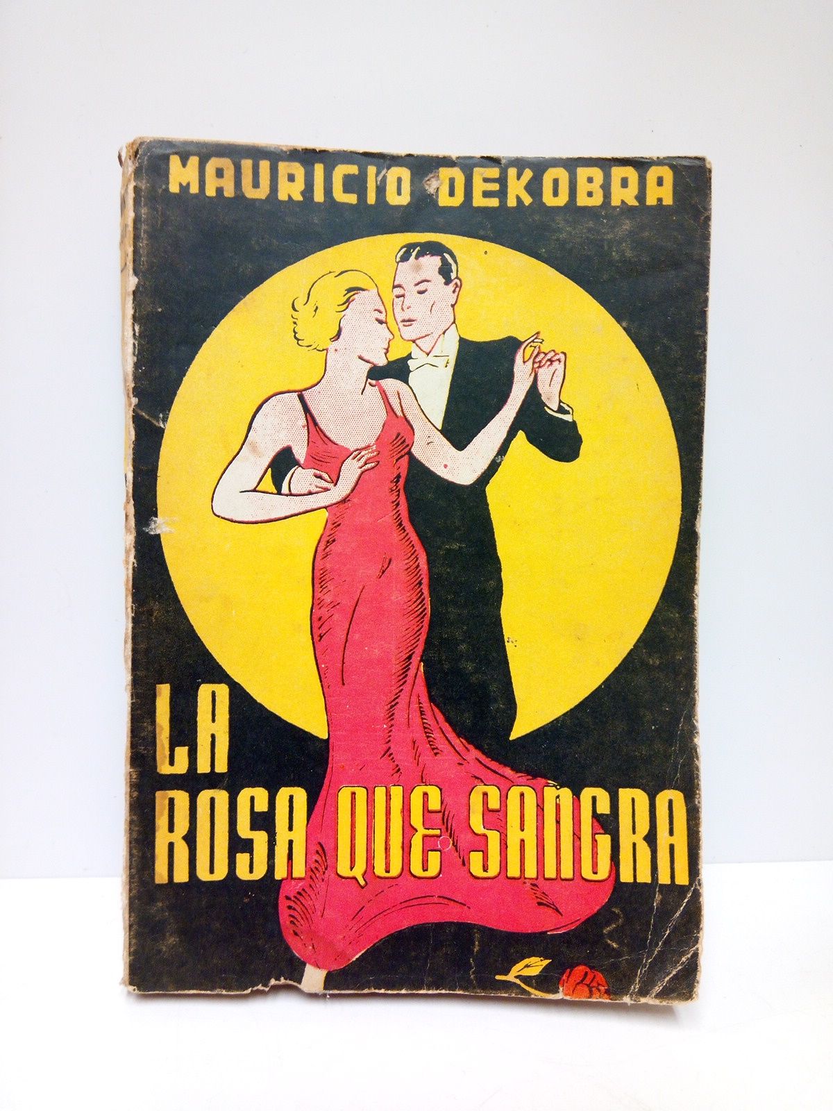 La rosa que sangra / Traducción de Jorge J. Jordana