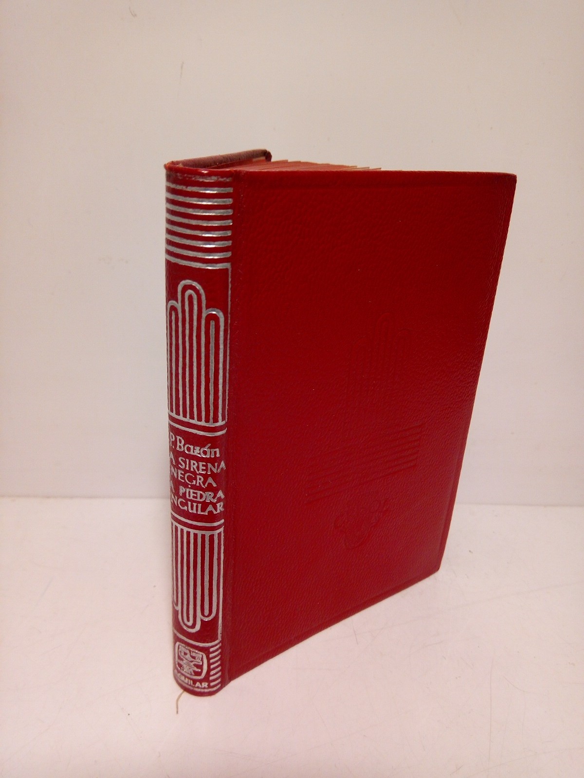 La sirena negra; La piedra angular / Nota preliminar de …