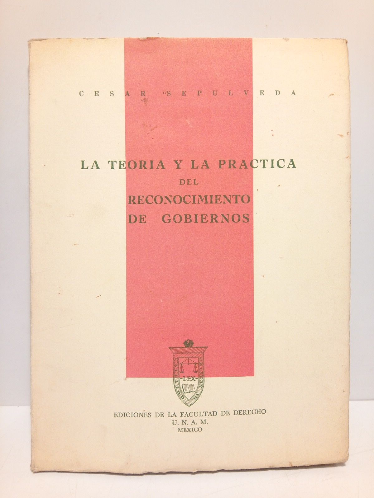 La teoría y la práctica del reconocimiento de gobiernos
