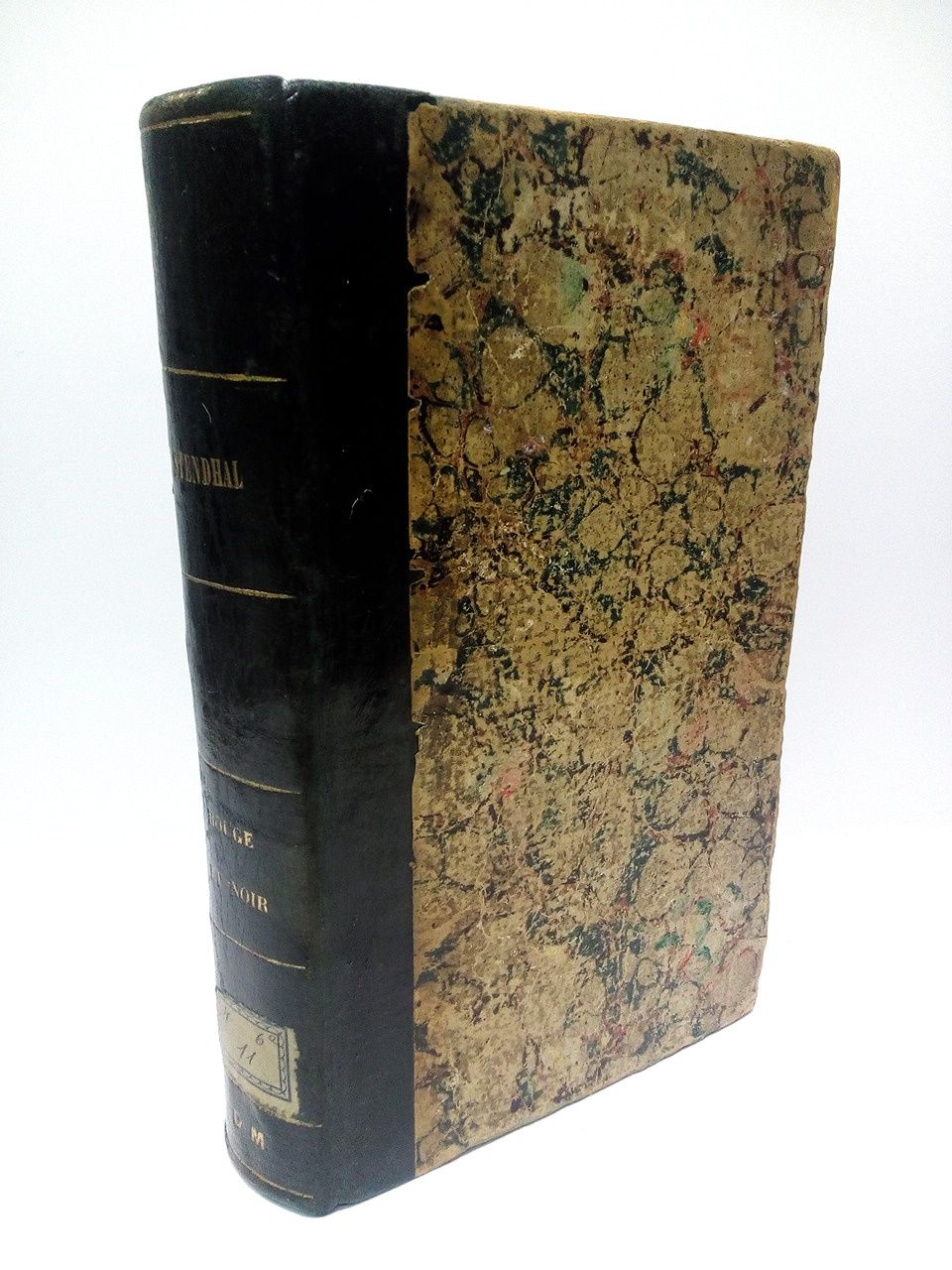 Le rouge et le noir: Chronique du XIX siècle